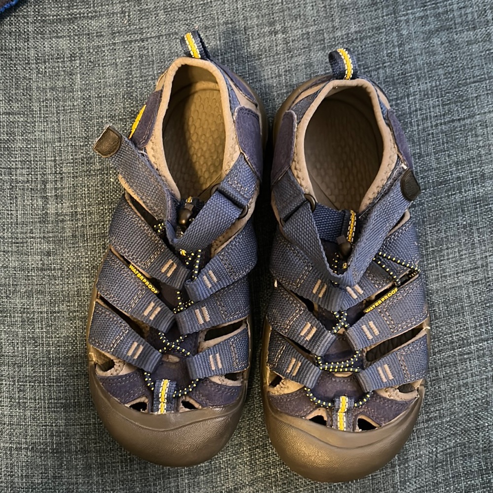 Keen Washable Sandals Size 3 Boys